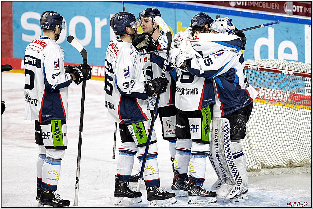 PENNY DEL;  Koelner Haie - Straubing Tigers; Koeln, 14.04.2021